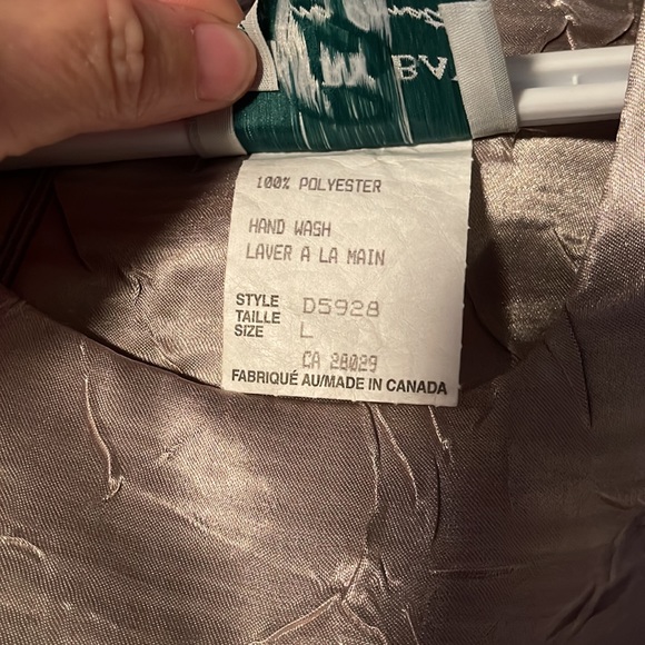 Gold dress back zip. No pockets, lined - Picture 4 of 5